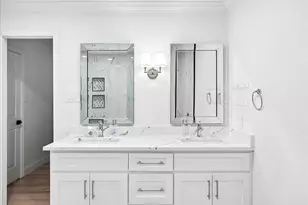 4263 Shady Bend Dr, Dallas, TX 75244 - Photo 21