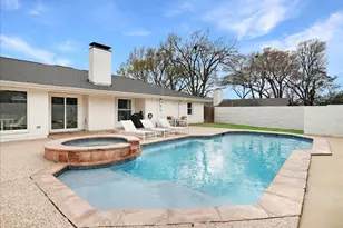 4263 Shady Bend Dr, Dallas, TX 75244 - Photo 29