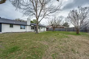 5916 Meredith Ln, Edgecliff Village, TX 76134 - Photo 5