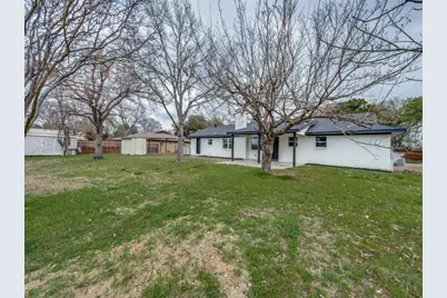 5916 Meredith Lane, Edgecliff Village, TX 76134 - Photo 3