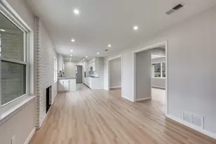 5916 Meredith Ln, Edgecliff Village, TX 76134 - Photo 9