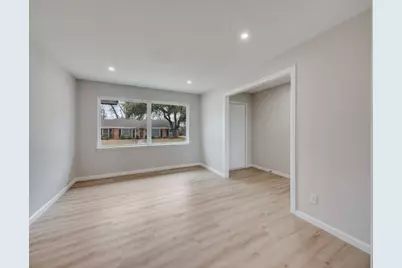 5916 Meredith Lane, Edgecliff Village, TX 76134 - Photo 7