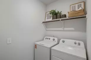 3690 Loft Ln, Grand Prairie, TX 75052 - Photo 11