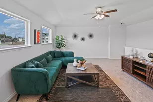 3690 Loft Ln, Grand Prairie, TX 75052 - Photo 27