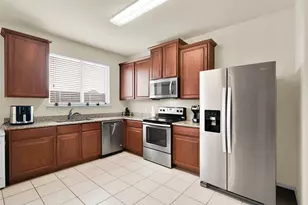 805 Cormorant Dr, Sherman, TX 75092 - Photo 11