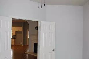 10212 Red Bluff Ln, Fort Worth, TX 76177 - Photo 9