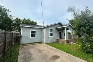 205 W 10th St, Ferris, TX 75125 - Photo 1