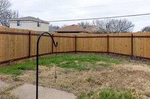 824 Middle Cove Dr, Plano, TX 75023 - Photo 15