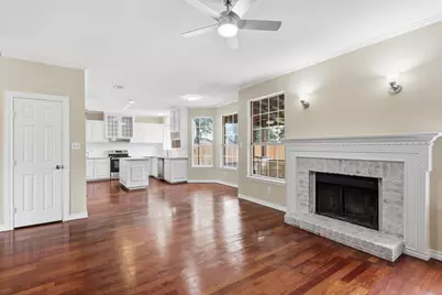 6204 Kingswood Drive, Arlington, TX 76001 - Photo 17