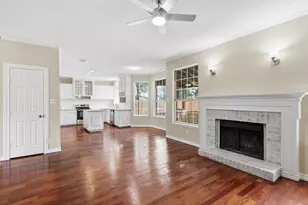 6204 Kingswood Dr, Arlington, TX 76001 - Photo 17