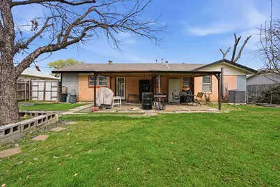 2546 W Rochelle Road, Irving, TX 75062 - Photo 29