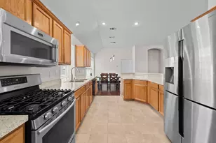 3205 Hamlett Ln, Garland, TX 75043 - Photo 5