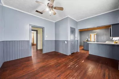 410 S Preston Street, Wolfe City, TX 75496 - Photo 11