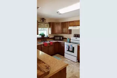 756 N Barton Street, Stephenville, TX 76401 - Photo 3