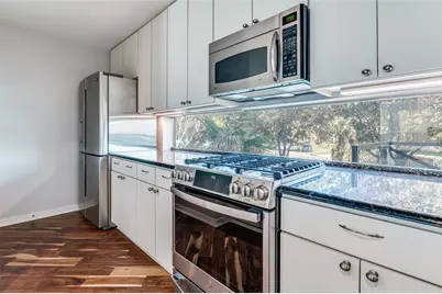 4213 Dickason Avenue #9, Dallas, TX 75219 - Photo 15