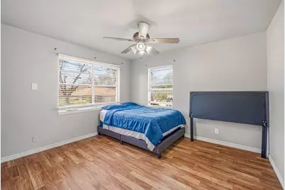 582 W College Street, Stephenville, TX 76401 - Photo 9