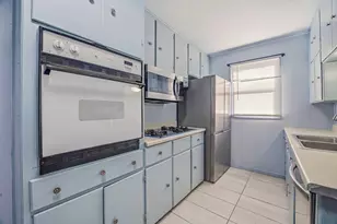 582 W College St, Stephenville, TX 76401 - Photo 13