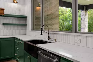 9703 Rosalie Ct, Granbury, TX 76049 - Photo 9