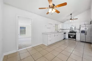 2879 Elsinor Dr, Fort Worth, TX 76116 - Photo 9