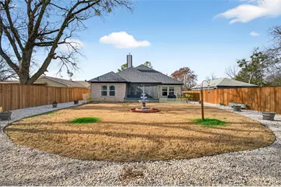 1314 S Grand Avenue, Gainesville, TX 76240 - Photo 5