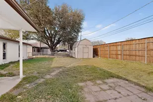 6820 Mickey Dr, Watauga, TX 76148 - Photo 37