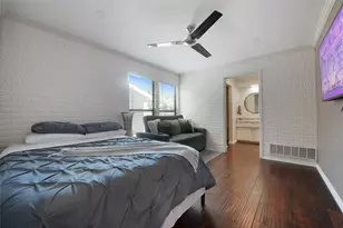 9677 Fallbrook Dr, Dallas, TX 75243 - Photo 15