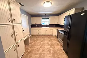 312 W Church St, Olney, TX 76374 - Photo 11