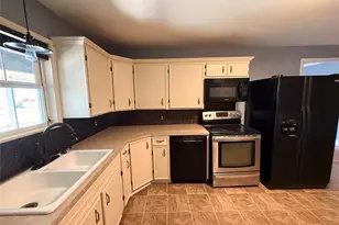 312 W Church St, Olney, TX 76374 - Photo 13