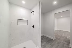 10455 Allegheny Dr, Dallas, TX 75229 - Photo 31