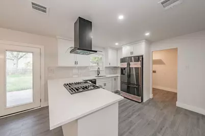 10455 Allegheny Drive, Dallas, TX 75229 - Photo 9