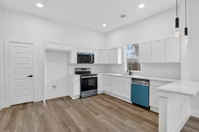 2307 Refugio Avenue, Fort Worth, TX 76164 - Photo 7