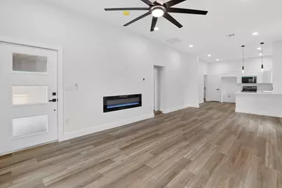 2307 Refugio Avenue, Fort Worth, TX 76164 - Photo 1