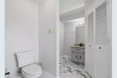 525 Candlewood Lane, Garland, TX 75041 - Photo 17