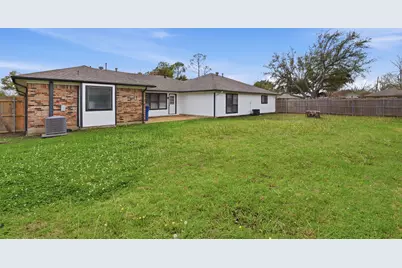 525 Candlewood Lane, Garland, TX 75041 - Photo 25