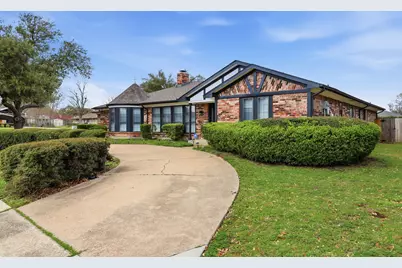 525 Candlewood Lane, Garland, TX 75041 - Photo 1