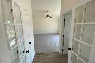 1042 Deer Is Ct, Azle, TX 76020 - Photo 11