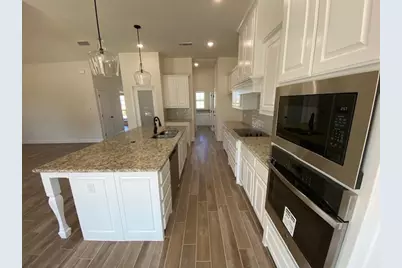 1042 Deer Island Court, Azle, TX 76020 - Photo 9