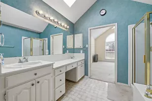 934 Highgate Dr, Lewisville, TX 75067 - Photo 9