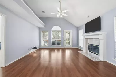 934 Highgate Drive, Lewisville, TX 75067 - Photo 3