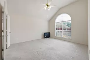 934 Highgate Dr, Lewisville, TX 75067 - Photo 7