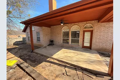 8805 Rolling Springs Court, Fort Worth, TX 76120 - Photo 15