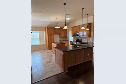 8805 Rolling Springs Court, Fort Worth, TX 76120 - Photo 3