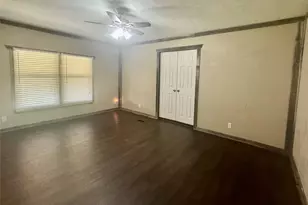 934 Tiffany St, Reno, TX 76020 - Photo 5