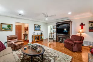 2810 N Haven Dr, Corinth, TX 76210 - Photo 3