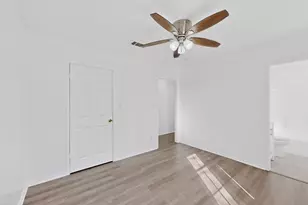 604 S Maxey St, Sherman, TX 75090 - Photo 17