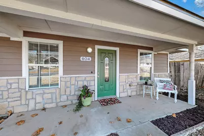 604 S Maxey Street, Sherman, TX 75090 - Photo 1