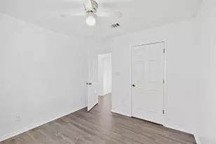 604 S Maxey St, Sherman, TX 75090 - Photo 19