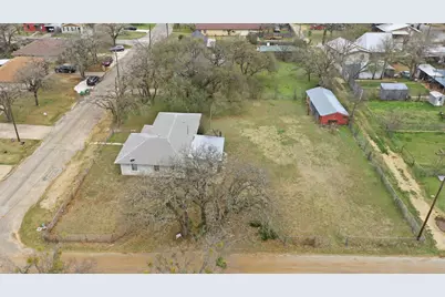609 E Broadway Street, Stephenville, TX 76401 - Photo 11