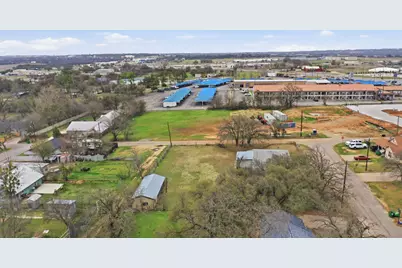 609 E Broadway Street, Stephenville, TX 76401 - Photo 9