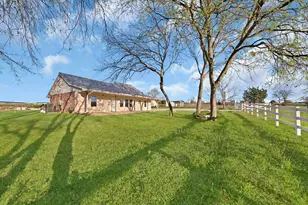 109 Pioneer Ct, Waxahachie, TX 75167 - Photo 5